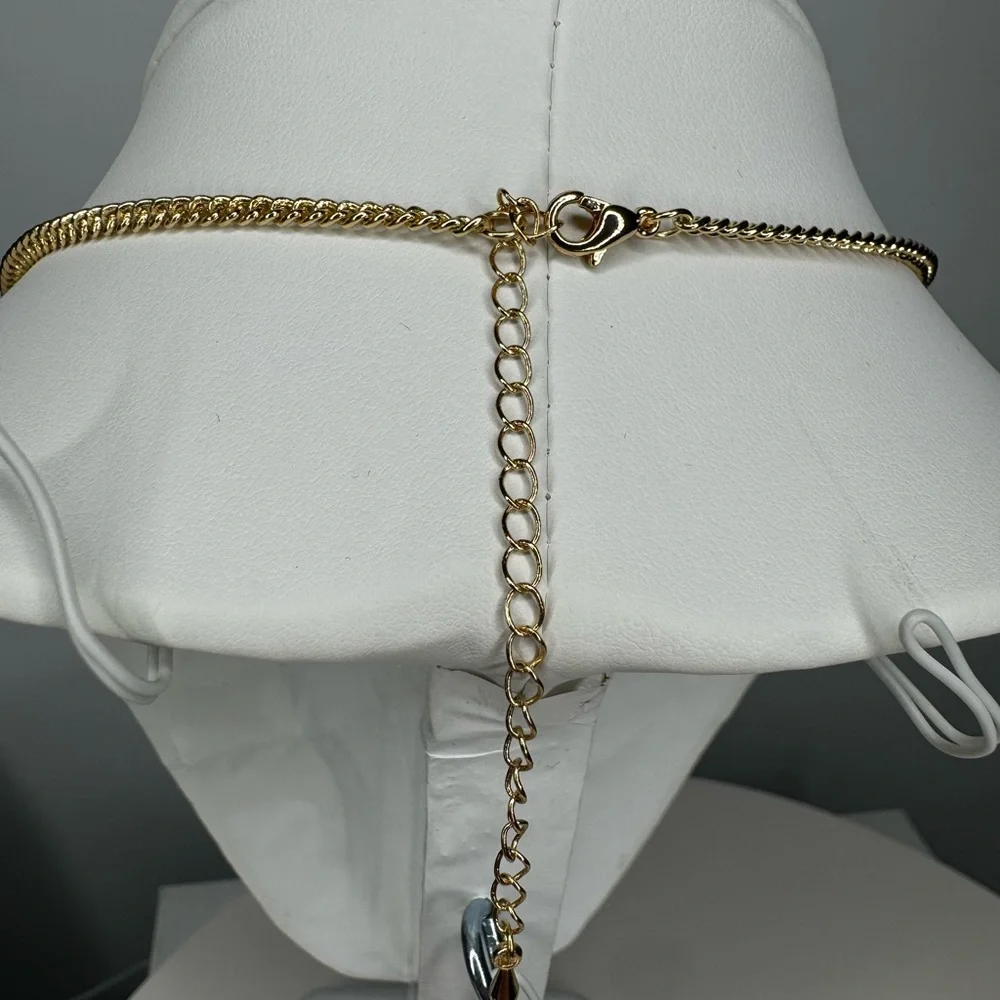 SOLD. Pearls & Gold Link Necklace - Picture 3 of 4